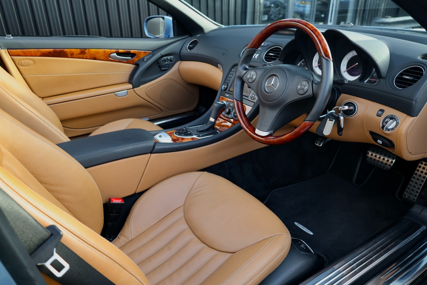 Used Mercedes-Benz SL 2010 for sale - 77245014: Photo 8