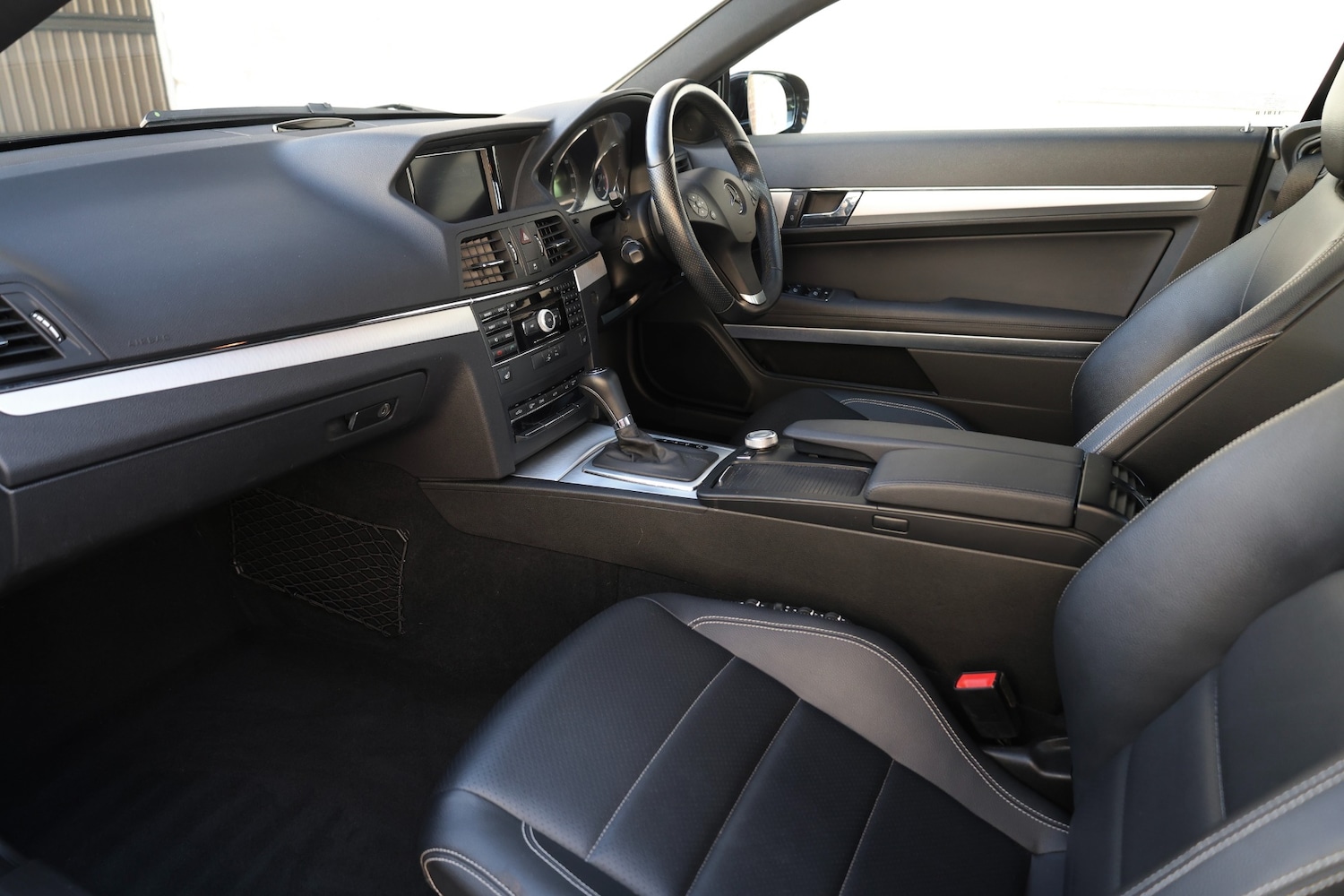 Used Mercedes-Benz E Class 2009 for sale - 77943590: Photo 3