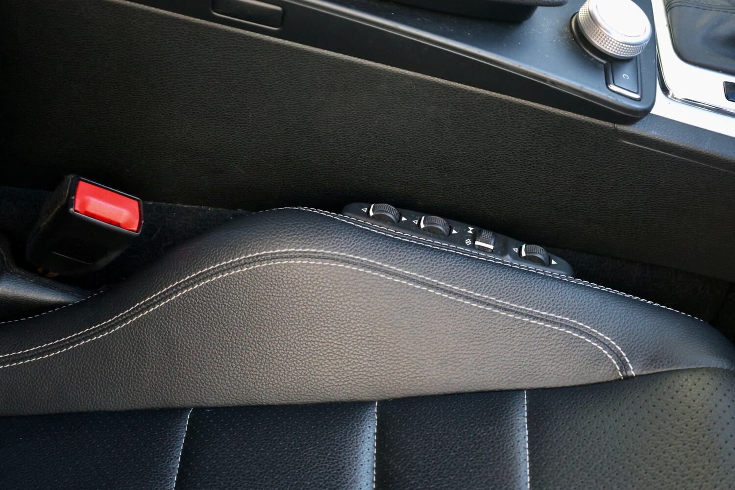 Used Mercedes-Benz E Class 2009 for sale - 77943590: Photo 34