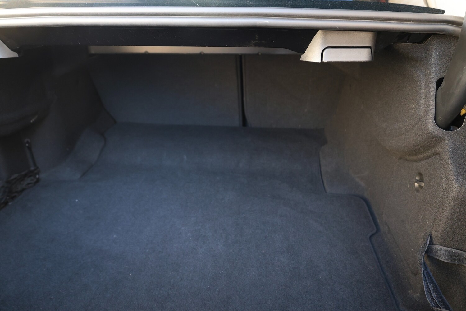 Used Mercedes-Benz E Class 2009 for sale - 77943590: Photo 37