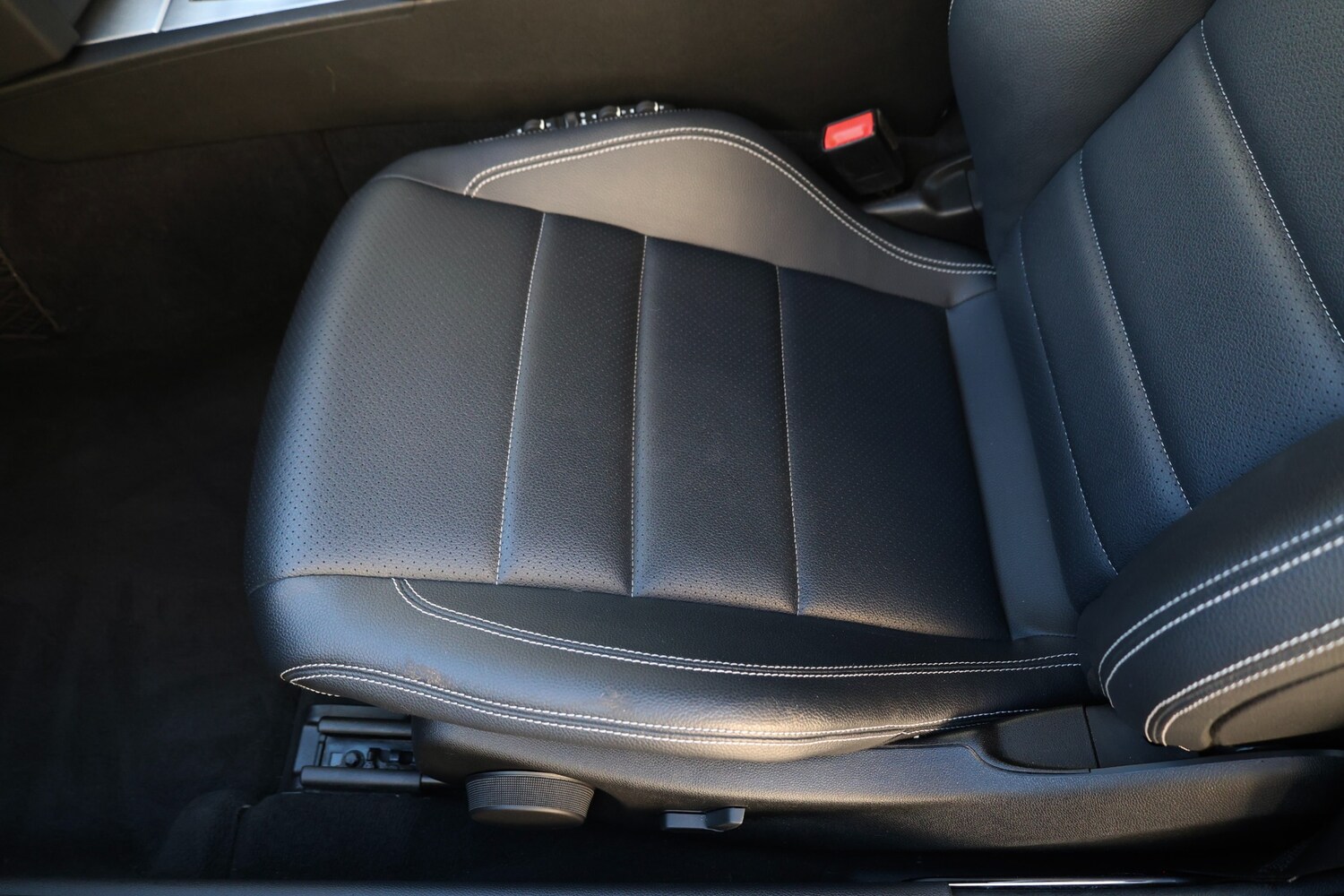 Used Mercedes-Benz E Class 2009 for sale - 77943590: Photo 39