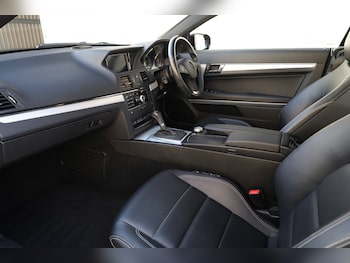 Used Mercedes-Benz E Class 2009 for sale - 77943590: Photo