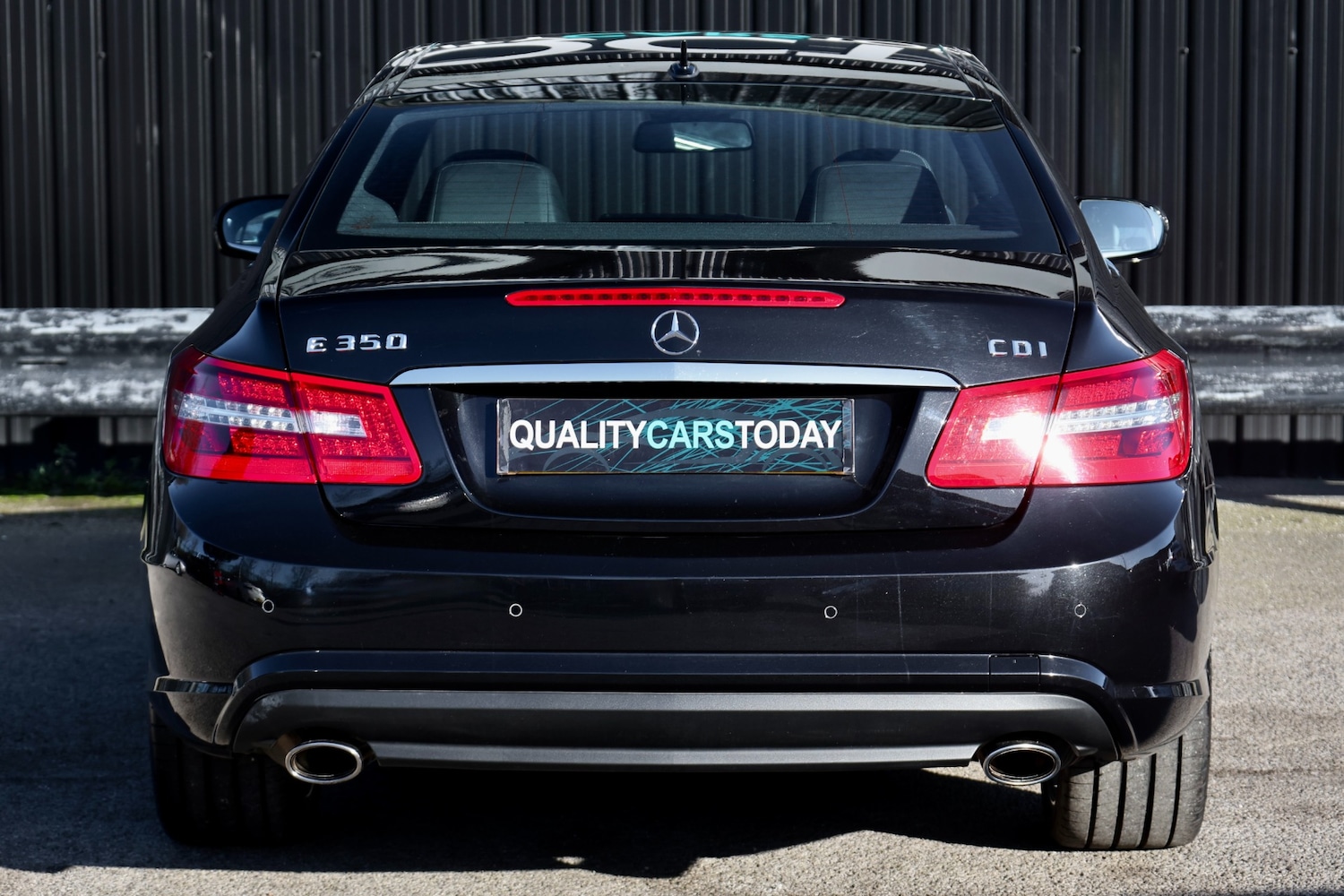 Used Mercedes-Benz E Class 2009 for sale - 77943590: Photo 5