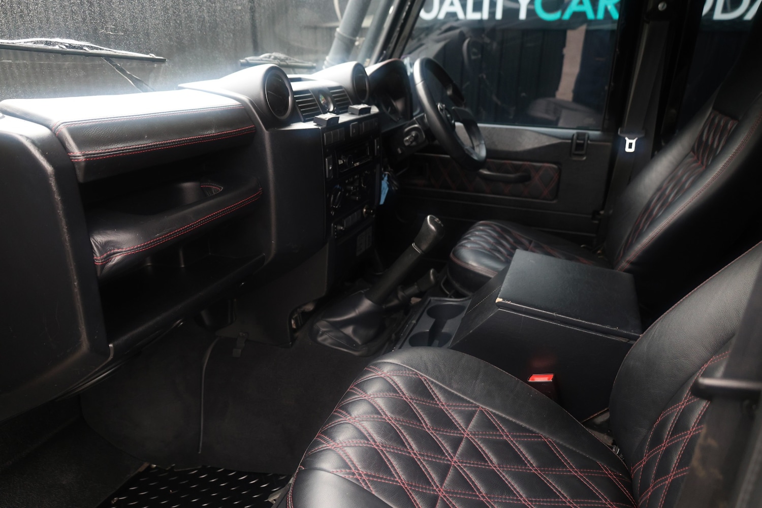 Used Land Rover Defender 2010 for sale - 77445496: Photo 3