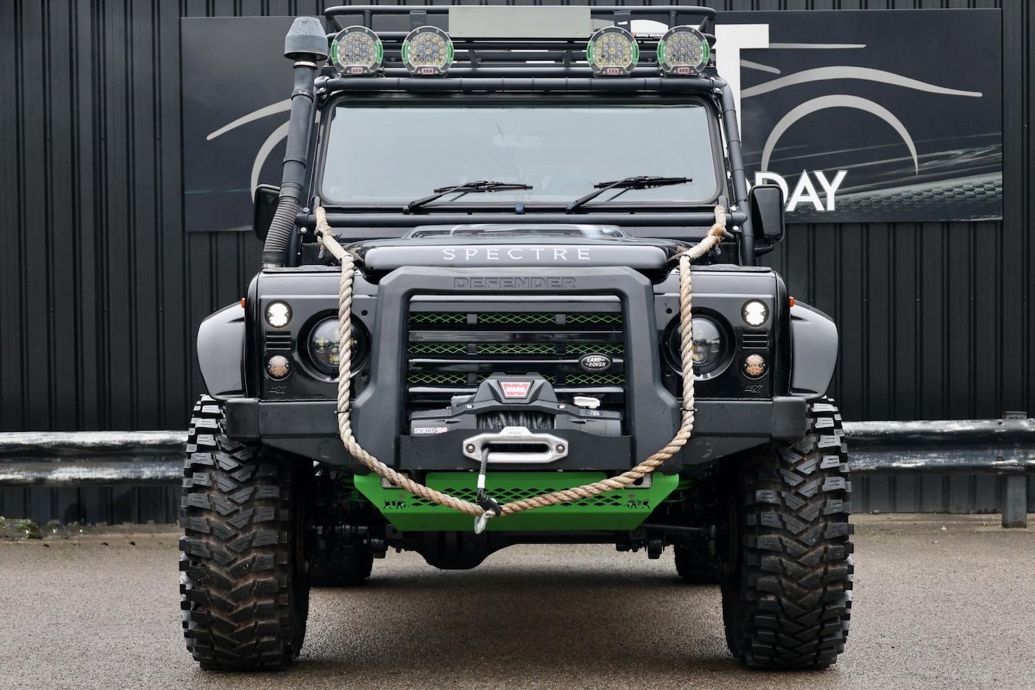 Used Land Rover Defender 2010 for sale - 77445496: Photo 4