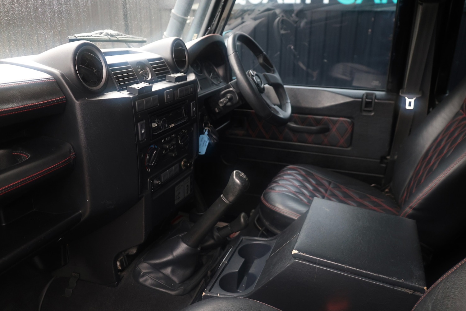 Used Land Rover Defender 2010 for sale - 77445496: Photo 8