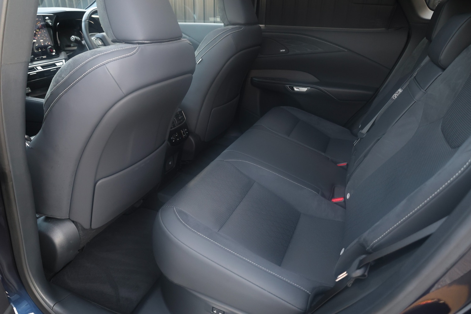 Used Lexus RX 2023 for sale - 76877286: Photo 14