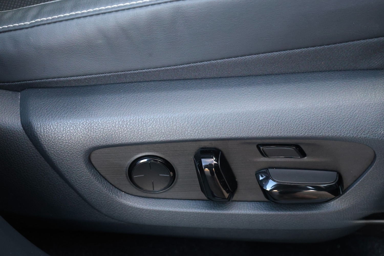 Used Lexus RX 2023 for sale - 76877286: Photo 25