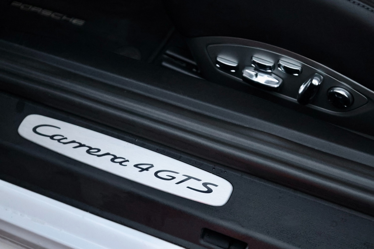 Used Porsche 911 2017 for sale - 76979244: Photo 32