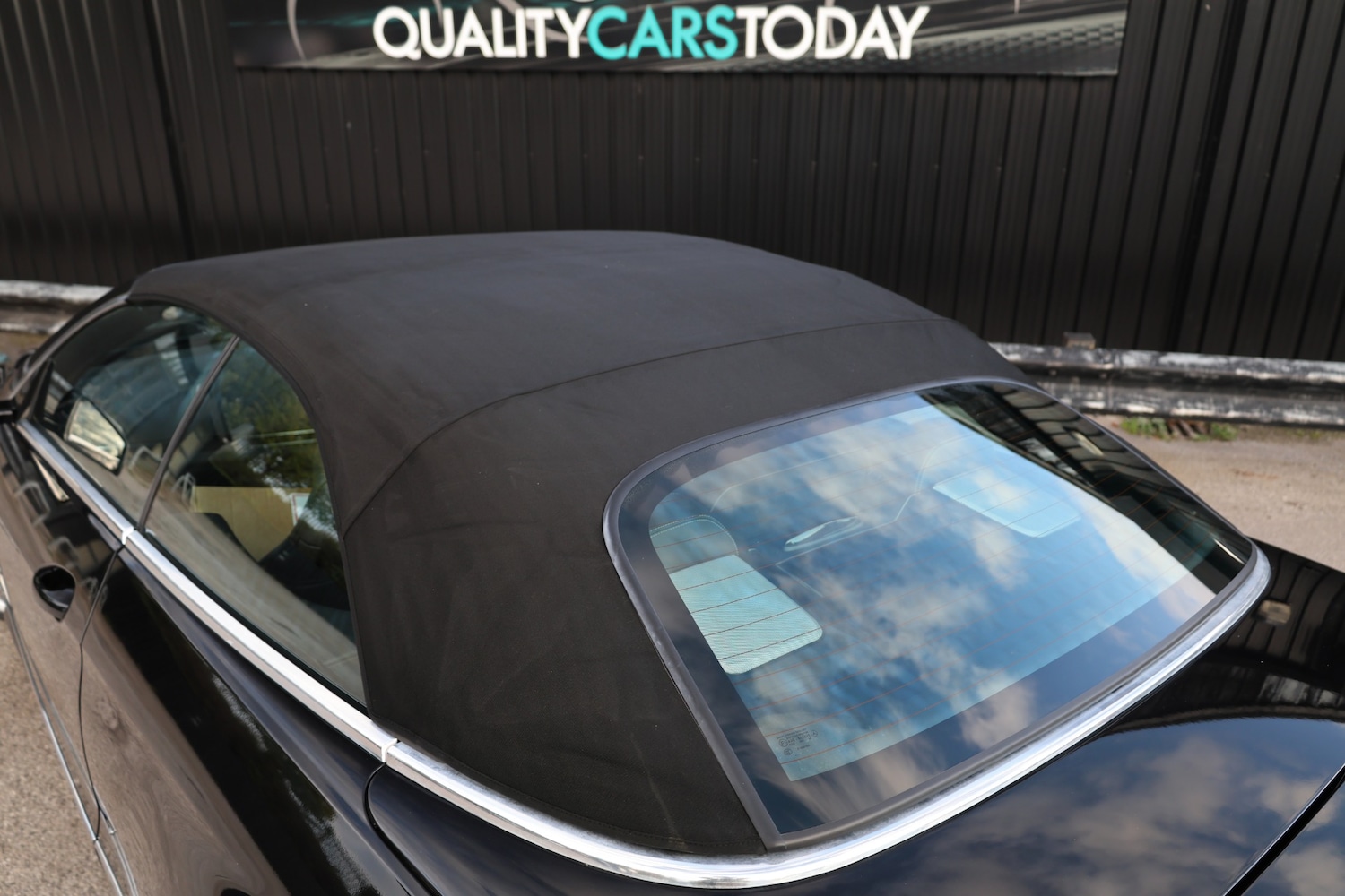 Used Mercedes-Benz E-Class 2011 for sale - 76125435: Photo 35