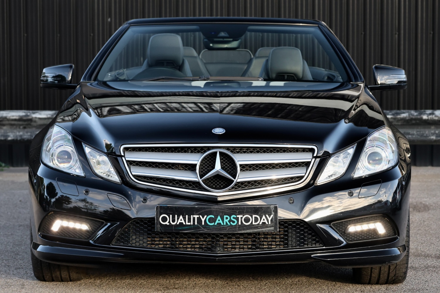 Used Mercedes-Benz E-Class 2011 for sale - 76125435: Photo 4