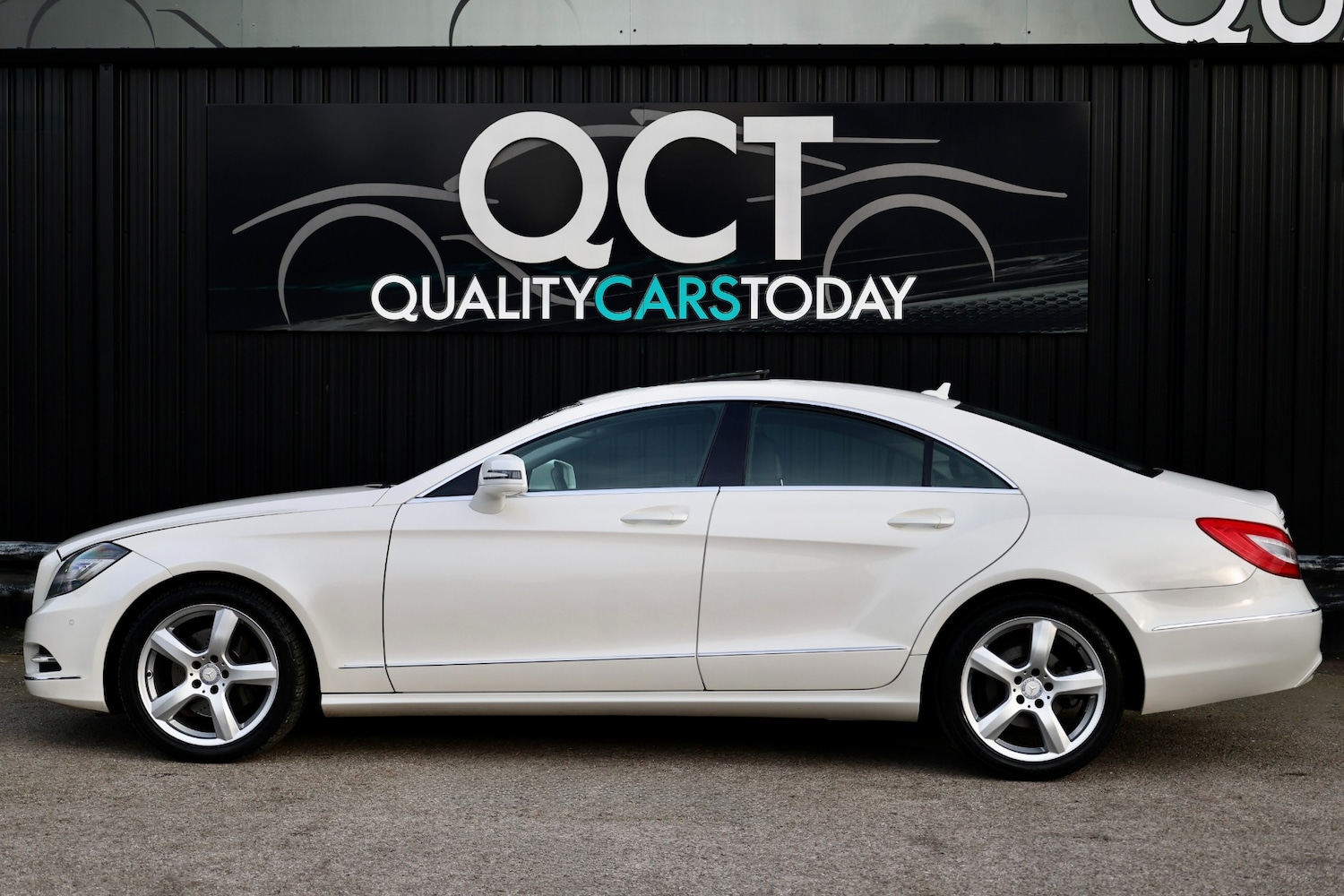 Used Mercedes-Benz CLS 2013 for sale - 77589647: Photo 2