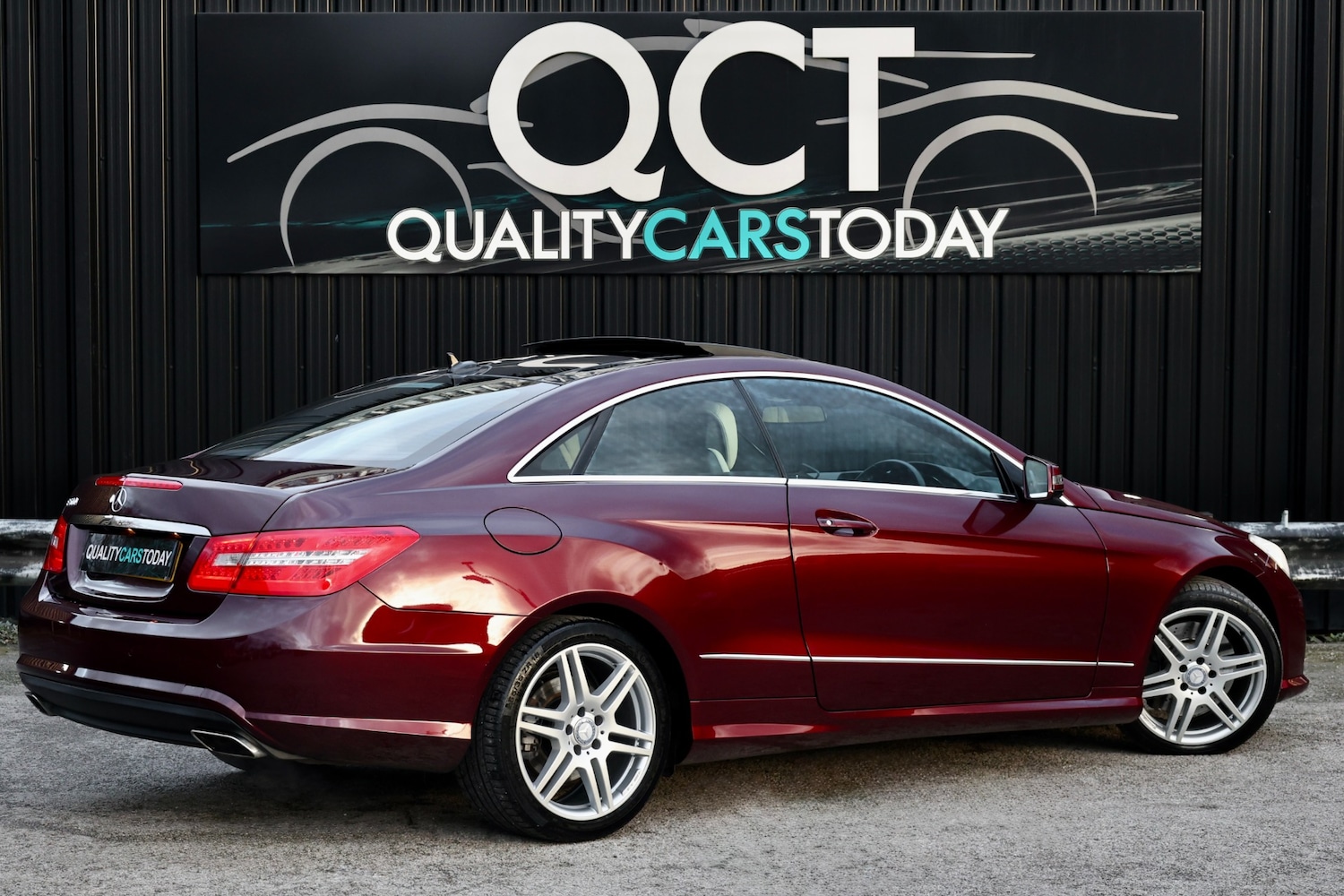 Used Mercedes-Benz E Class 2011 for sale - 77270393: Photo 10