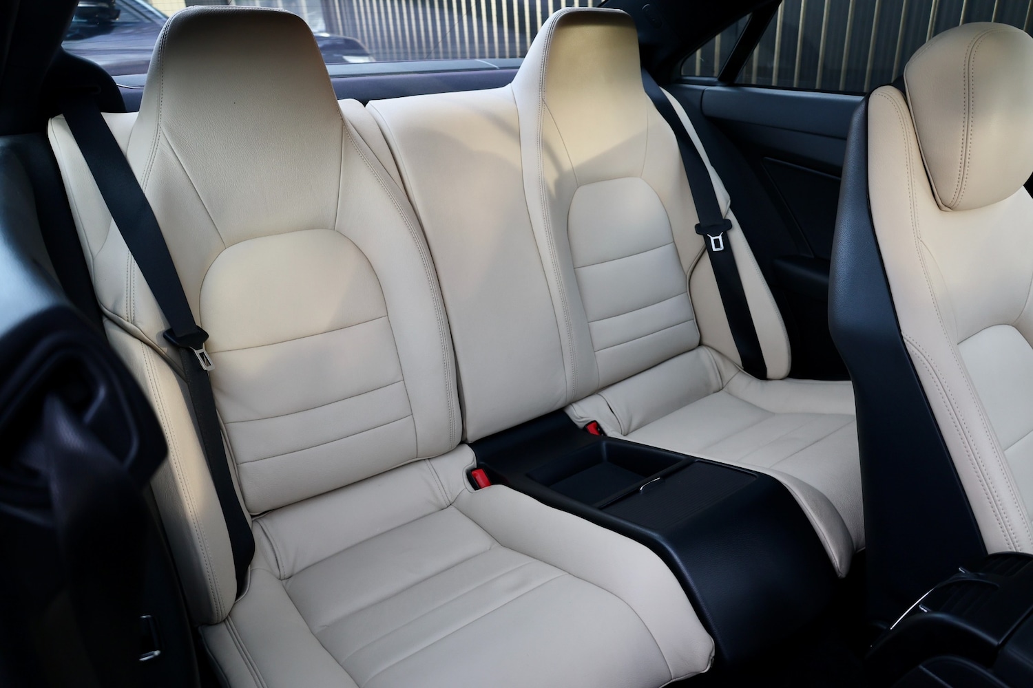 Used Mercedes-Benz E Class 2011 for sale - 77270393: Photo 23