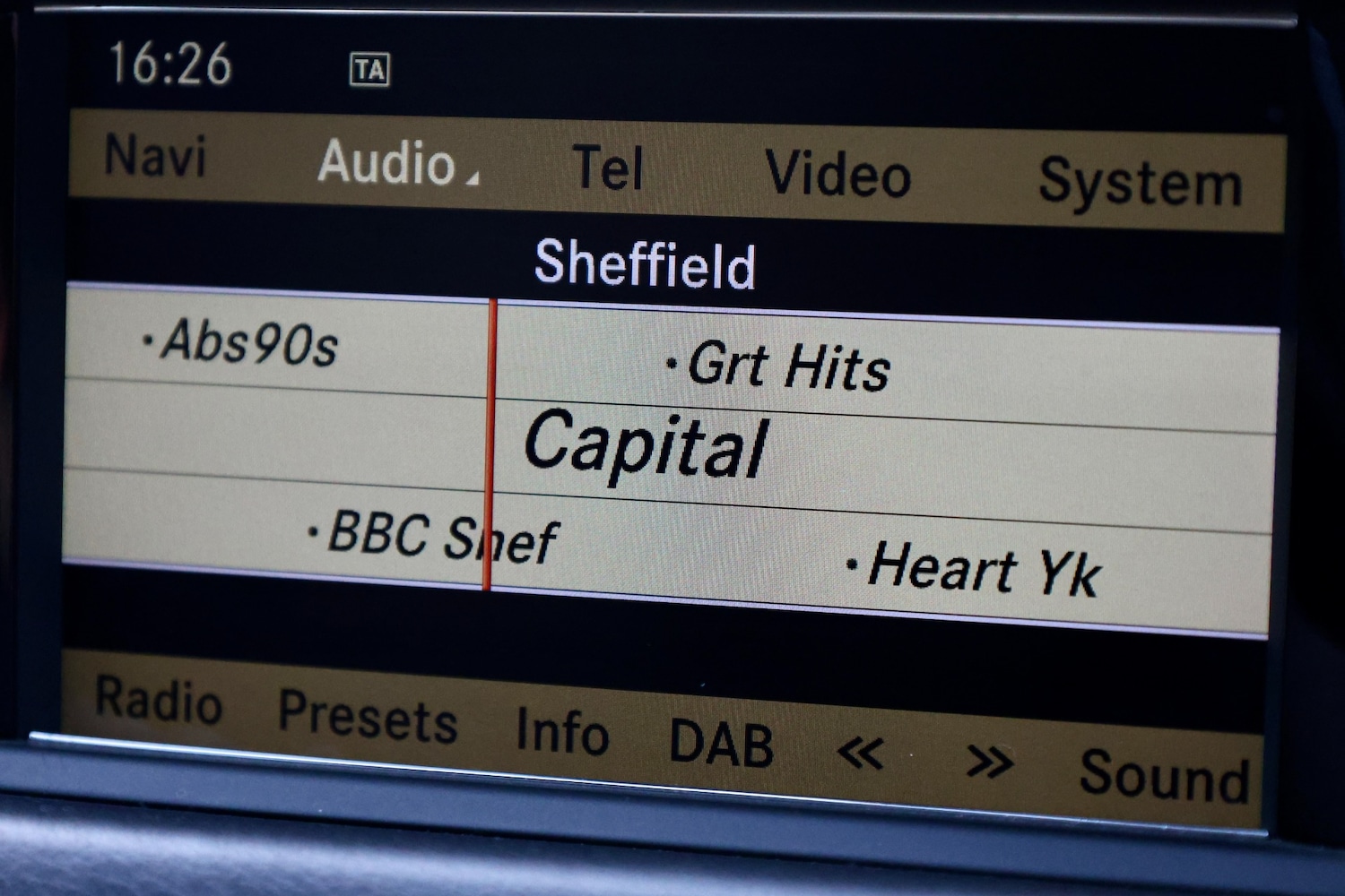 Used Mercedes-Benz E Class 2011 for sale - 77270393: Photo 43