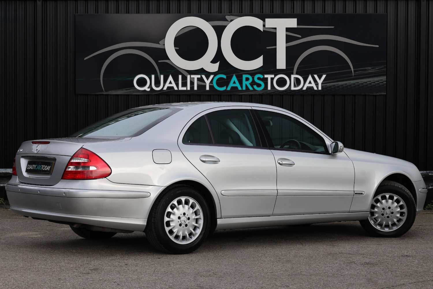 Used Mercedes-Benz E Class 2002 for sale - 77983378: Photo 10