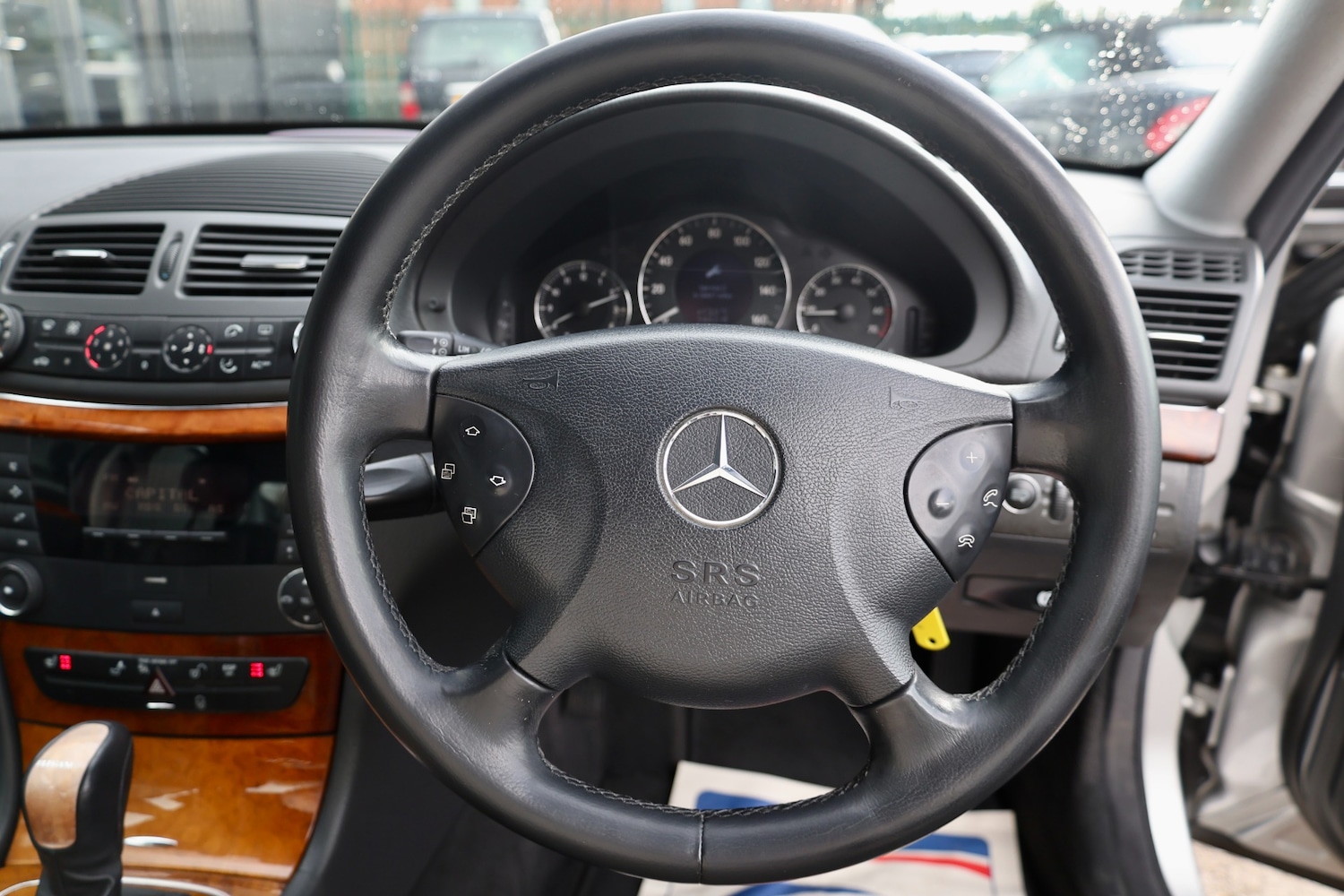 Used Mercedes-Benz E Class 2002 for sale - 77983378: Photo 16