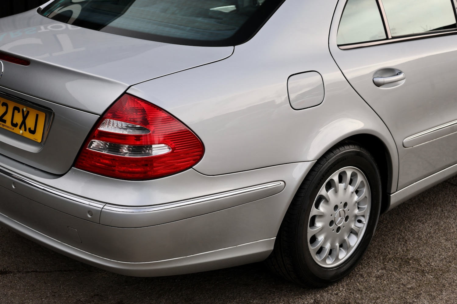 Used Mercedes-Benz E Class 2002 for sale - 77983378: Photo 17