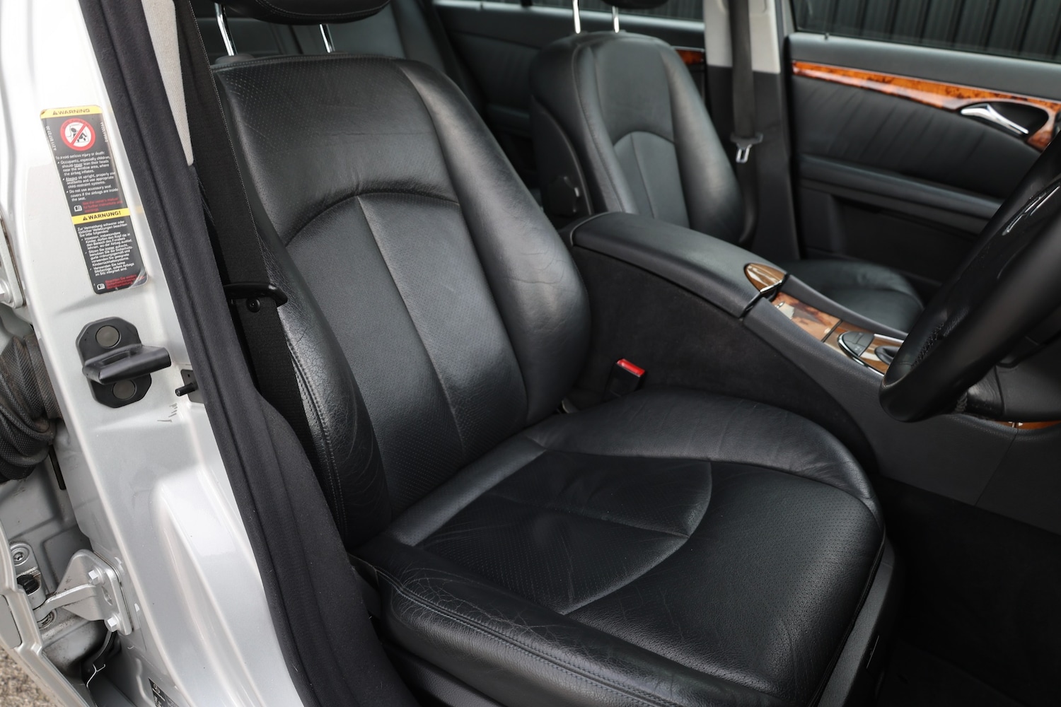 Used Mercedes-Benz E Class 2002 for sale - 77983378: Photo 23