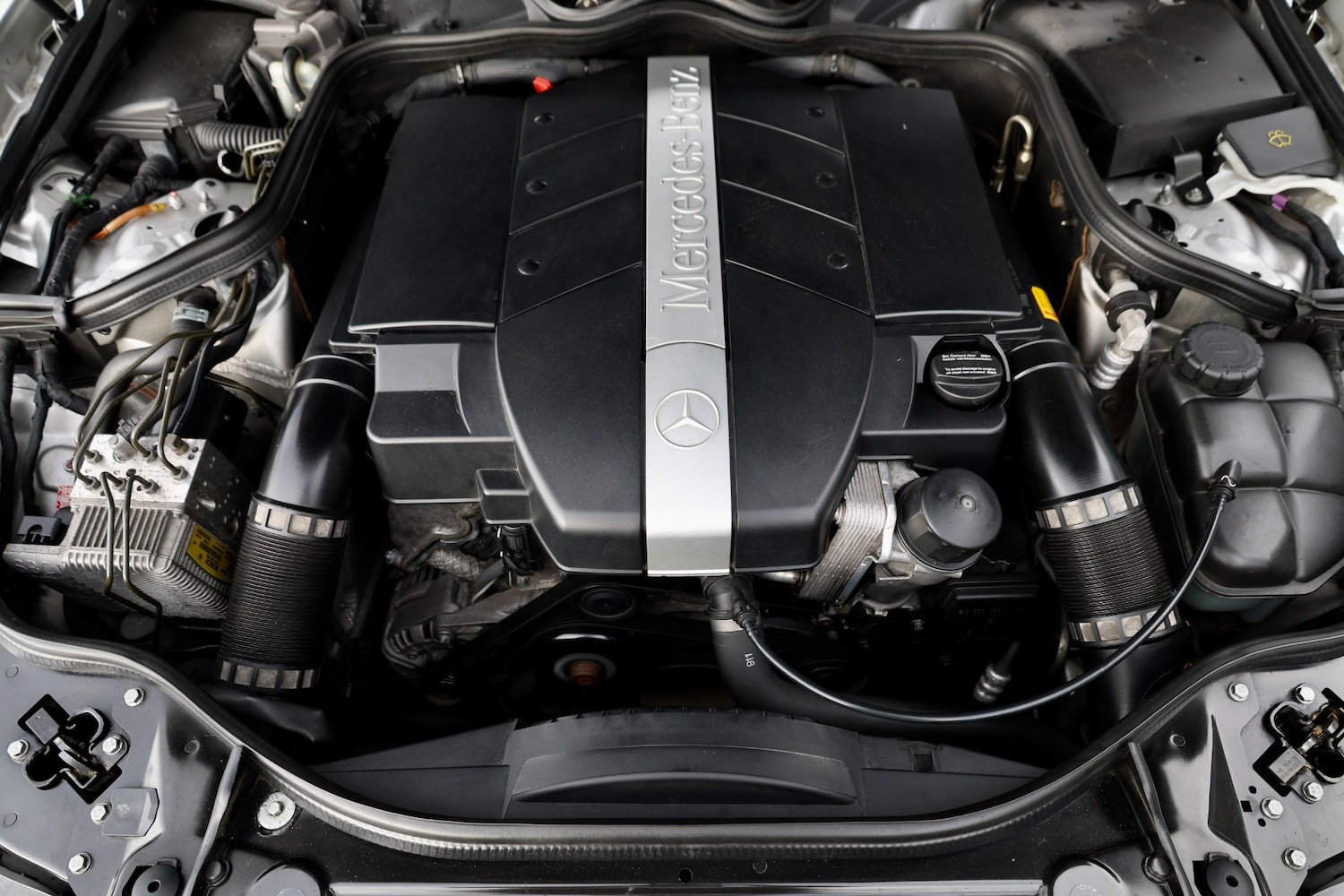 Used Mercedes-Benz E Class 2002 for sale - 77983378: Photo 25