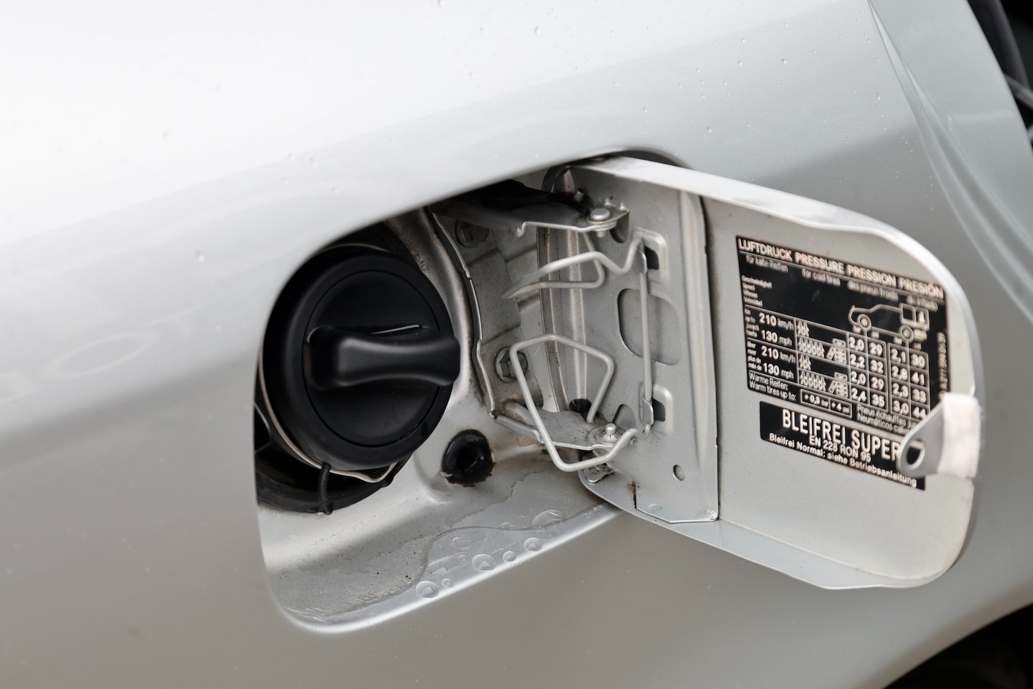 Used Mercedes-Benz E Class 2002 for sale - 77983378: Photo 31