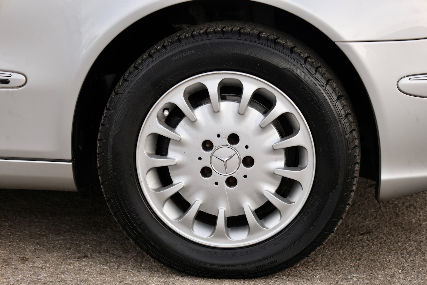 Used Mercedes-Benz E Class 2002 for sale - 77983378: Photo 43