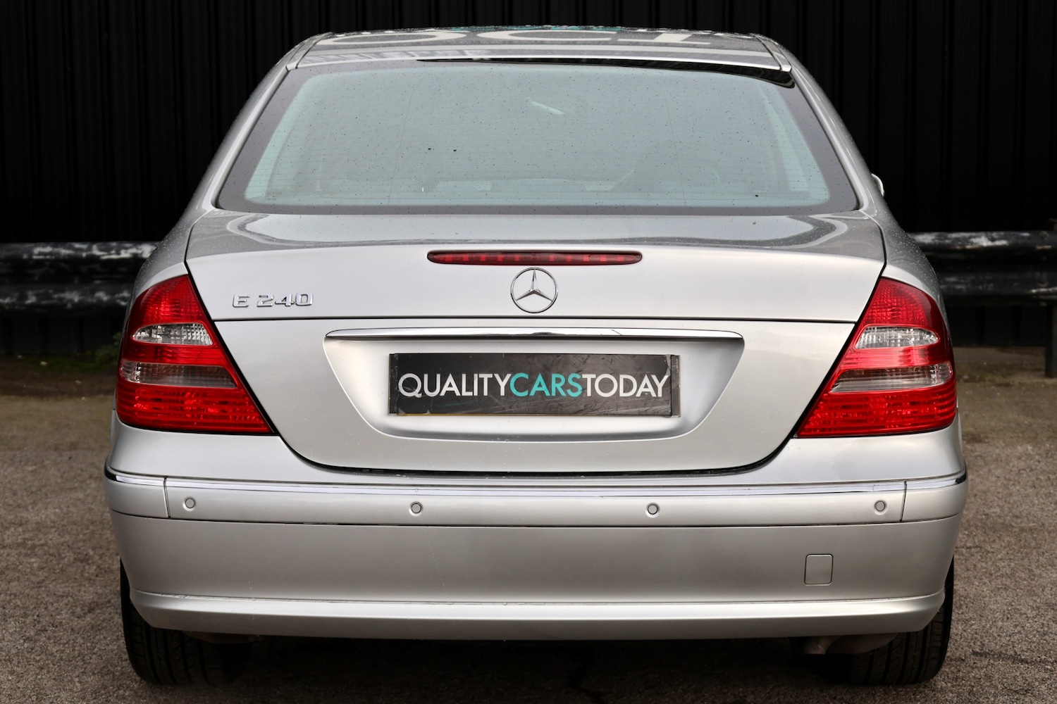Used Mercedes-Benz E Class 2002 for sale - 77983378: Photo 5