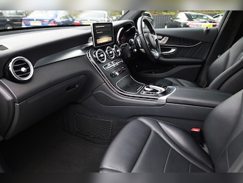 Used Mercedes-Benz GLC 2017 for sale - 76204934: Photo 3