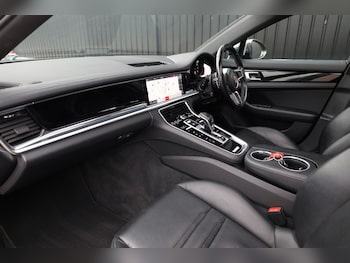 Used Porsche Panamera 2018 for sale - 77862767: Photo