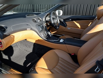 Used Mercedes-Benz SL 2011 for sale - 78730468: Photo