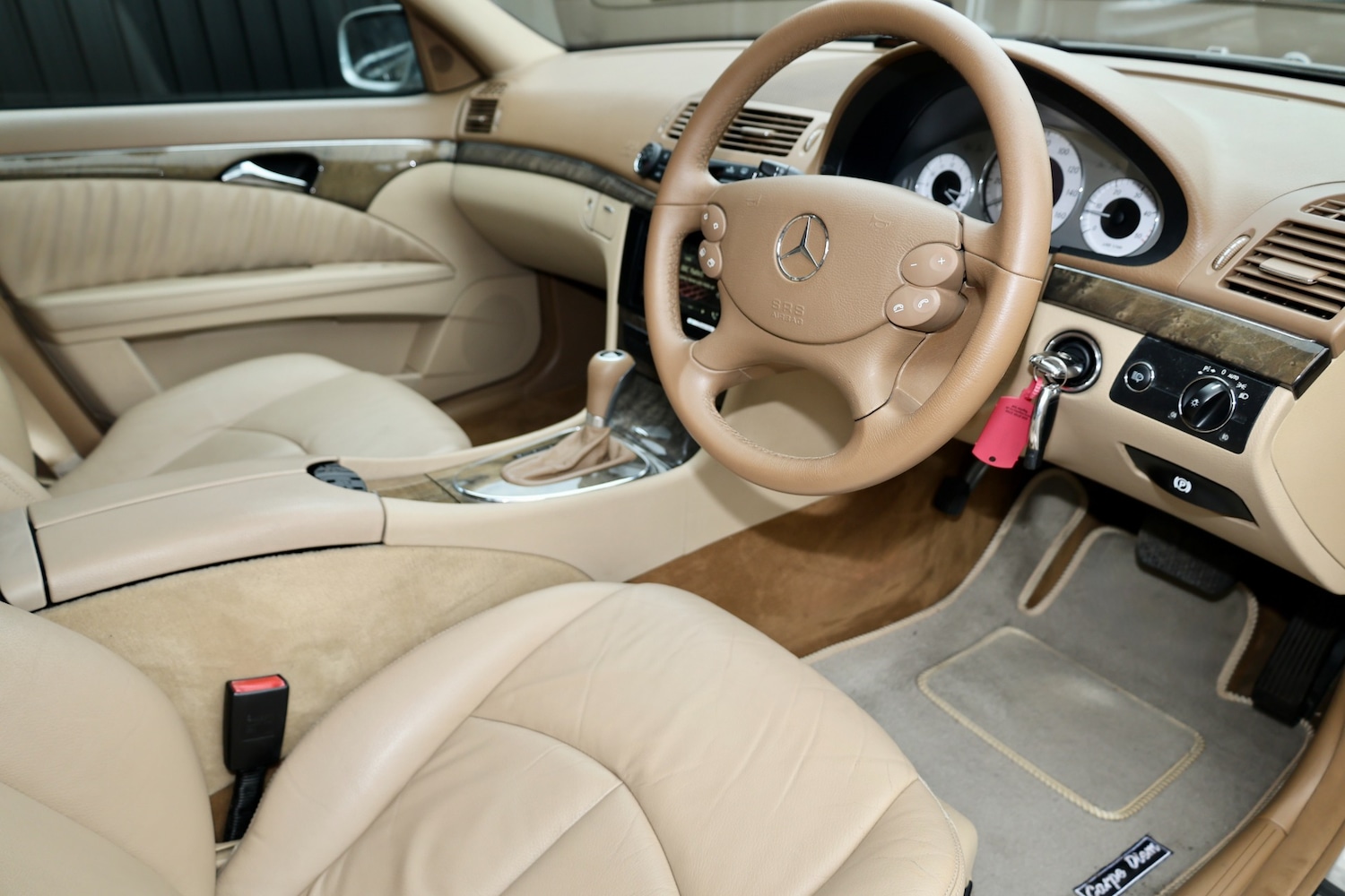 Used Mercedes-Benz E-Class 2007 for sale - 76162527: Photo 6
