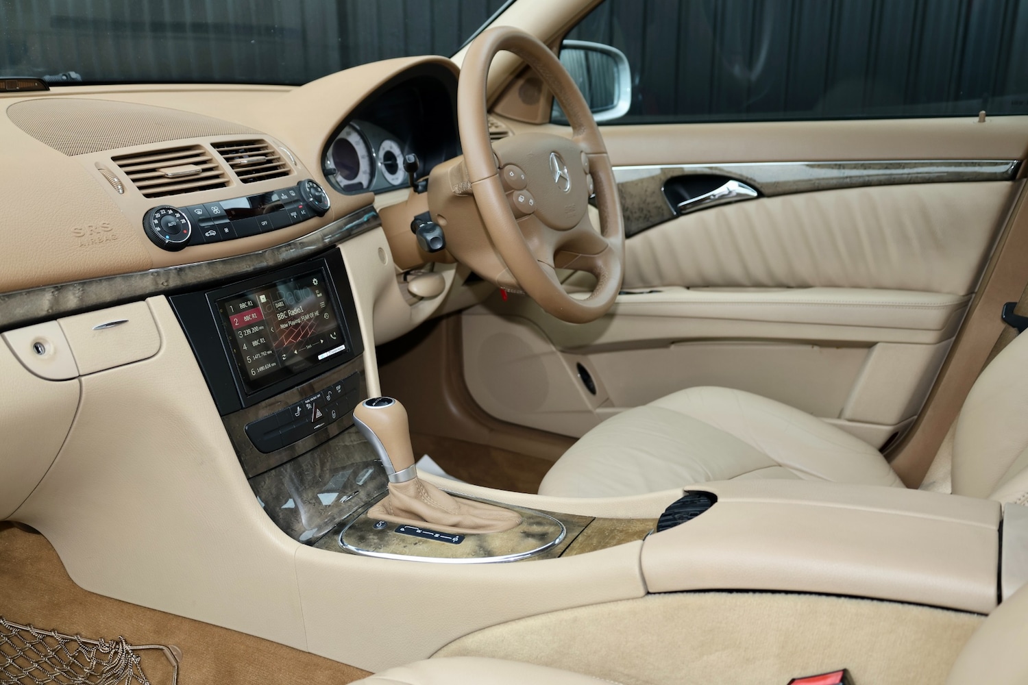 Used Mercedes-Benz E-Class 2007 for sale - 76162527: Photo 8