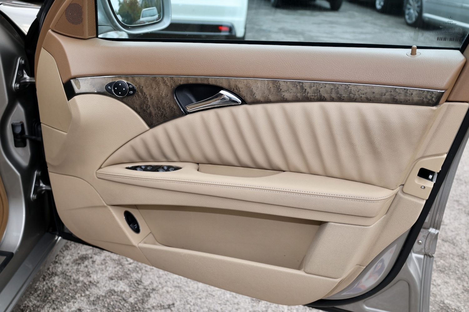 Used Mercedes-Benz E-Class 2007 for sale - 76162527: Photo 9