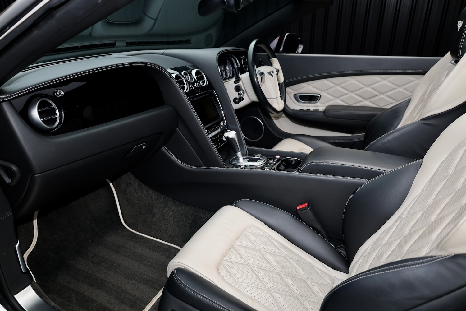 Used Bentley Continental 2015 for sale - 77058462: Photo 3