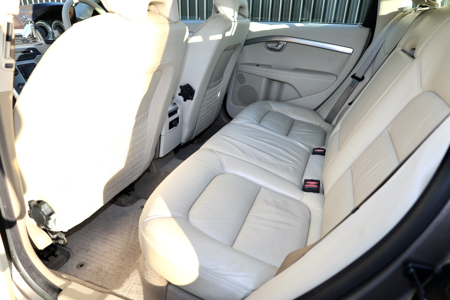 Used Volvo XC70 2011 for sale - 76529244: Photo 8