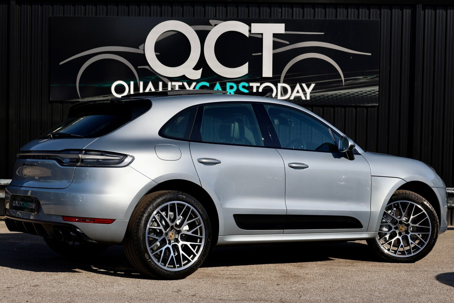 Used Porsche Macan 2020 for sale - 78159548: Photo 10