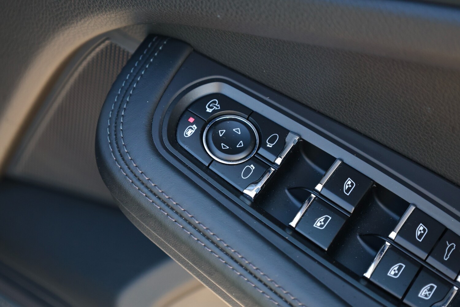 Used Porsche Macan 2020 for sale - 78159548: Photo 23