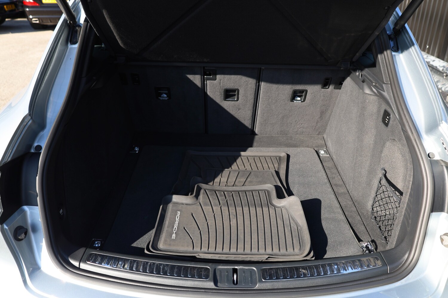 Used Porsche Macan 2020 for sale - 78159548: Photo 39