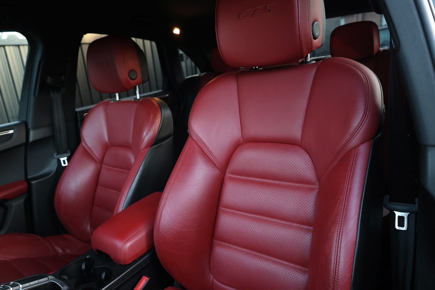 Used Porsche Macan 2017 for sale - 77736052: Photo 7