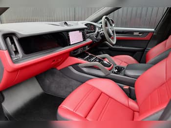 Used Porsche Cayenne 2024 for sale - 79564306: Photo