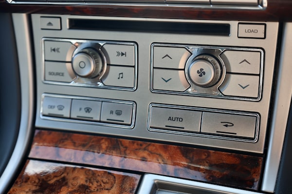 Used Jaguar XF 2009 for sale - 75004262: Photo 16