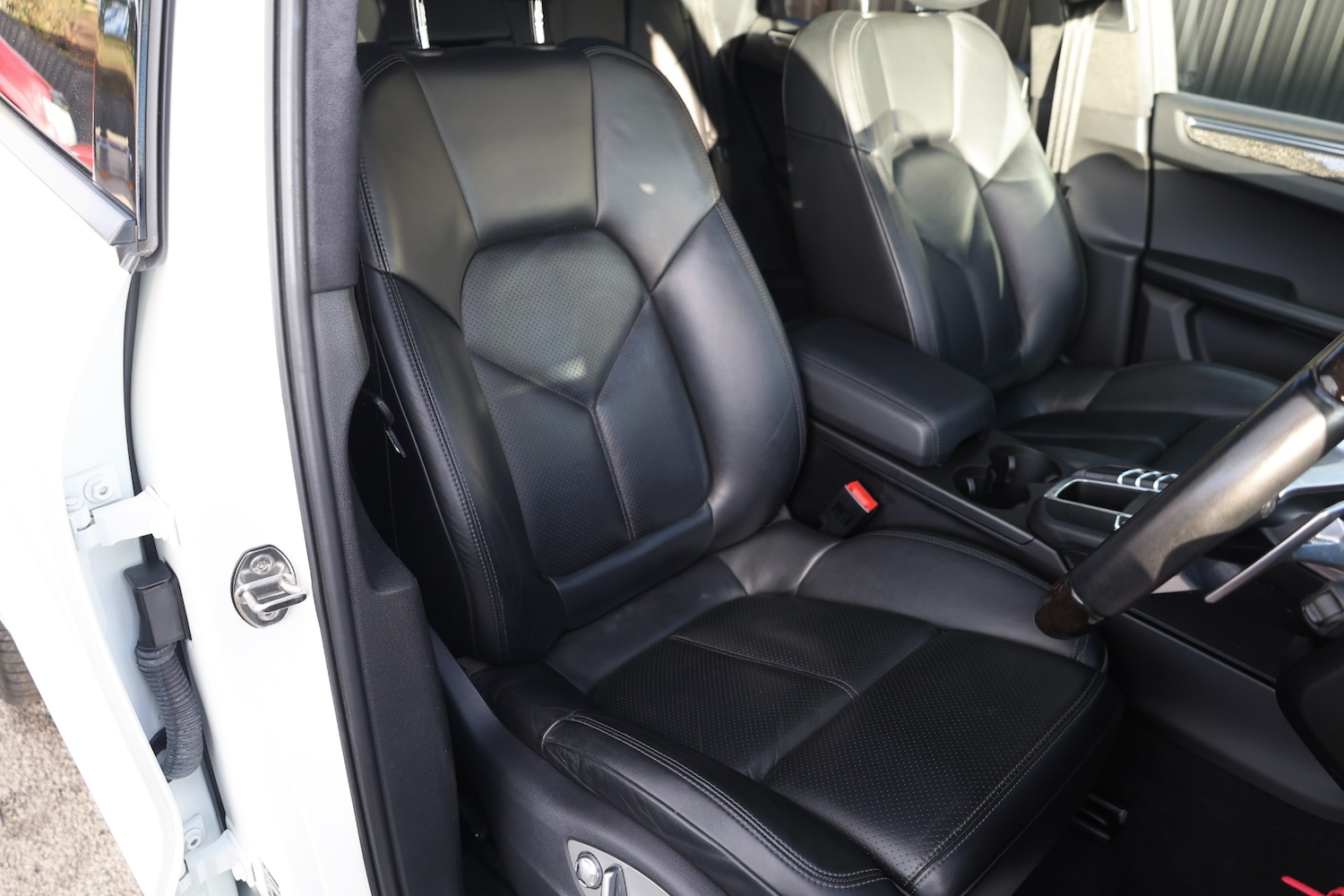 Used Porsche Macan 2014 for sale - 76401841: Photo 28