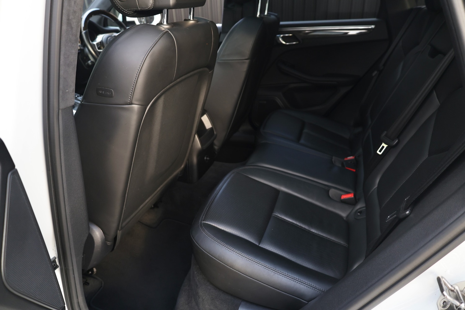 Used Porsche Macan 2014 for sale - 76401841: Photo 48