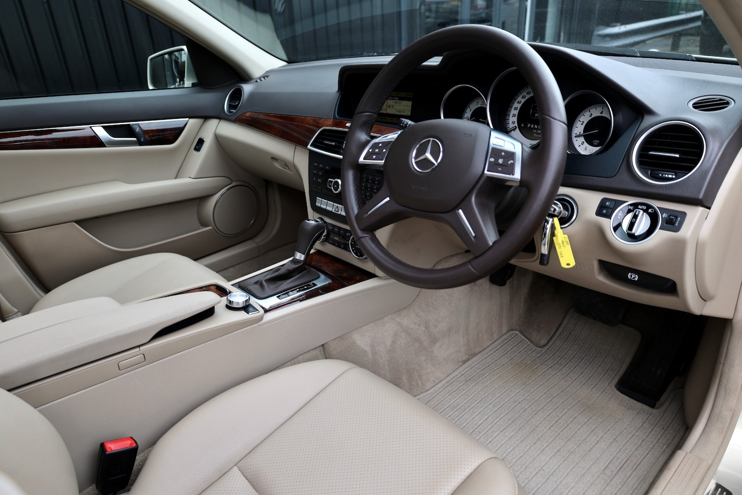 Used Mercedes-Benz C Class 2011 for sale - 78103796: Photo 9