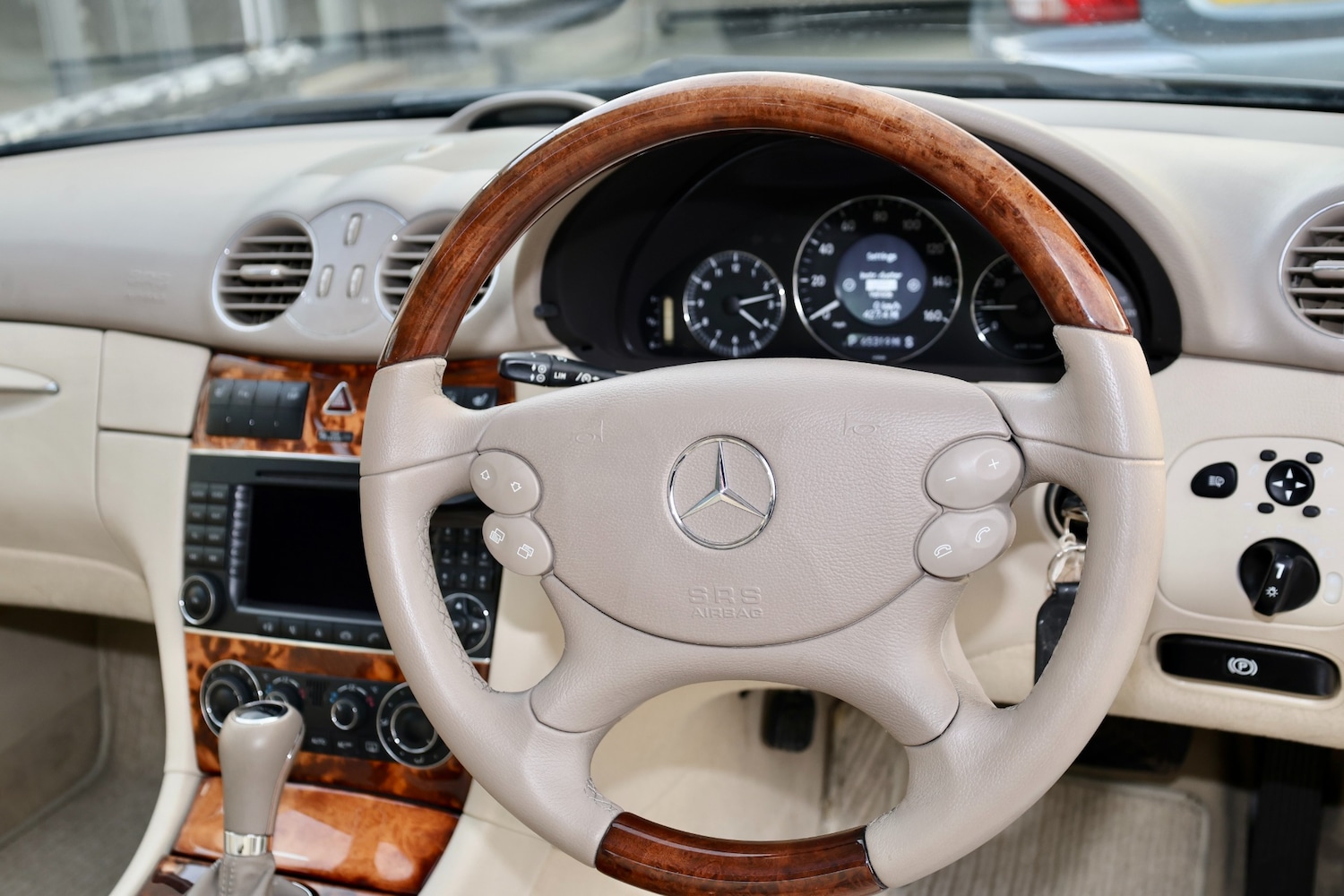 Used Mercedes-Benz CLK 2005 for sale - 77900813: Photo 21