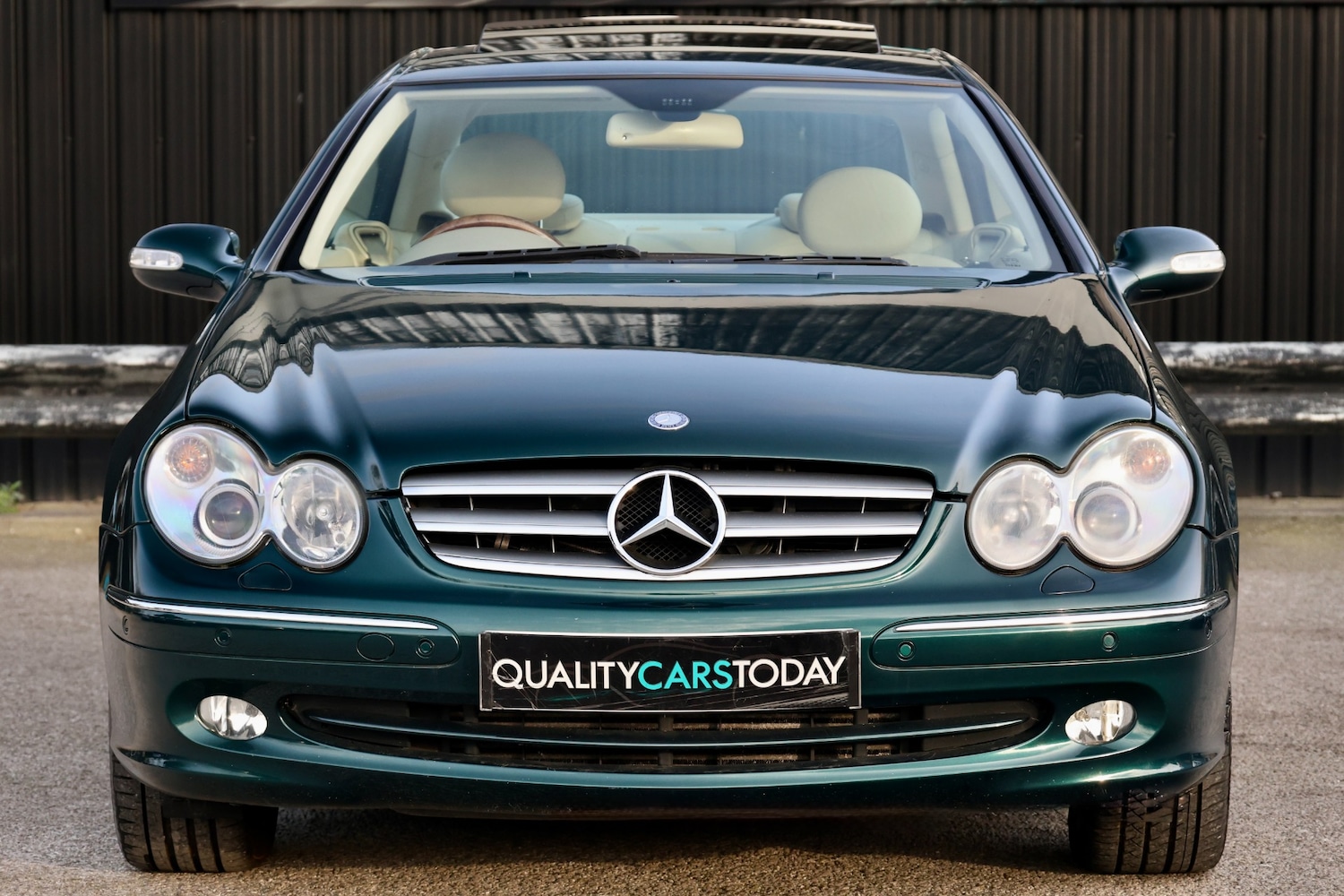 Used Mercedes-Benz CLK 2005 for sale - 77900813: Photo 4