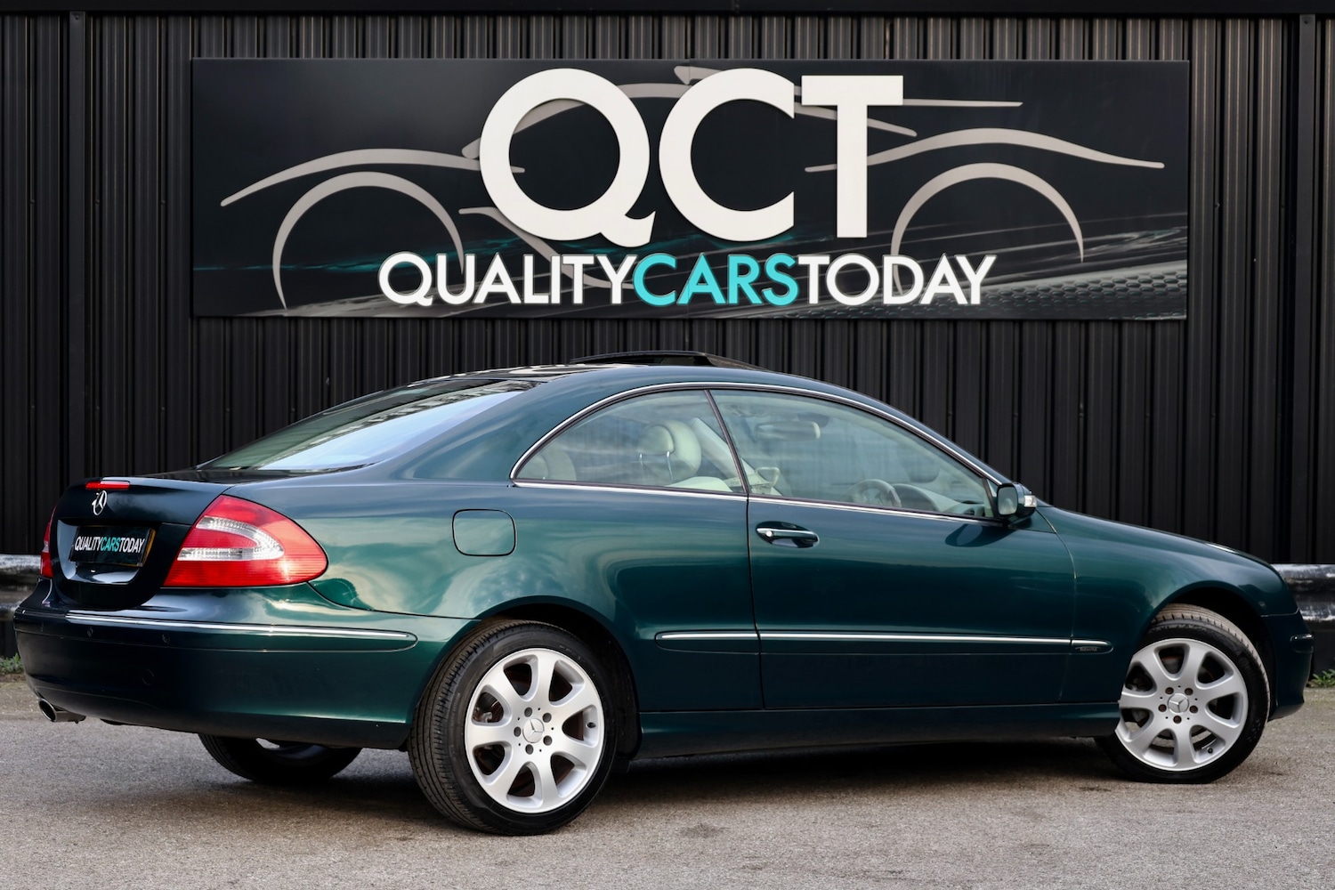 Used Mercedes-Benz CLK 2005 for sale - 77900813: Photo 7