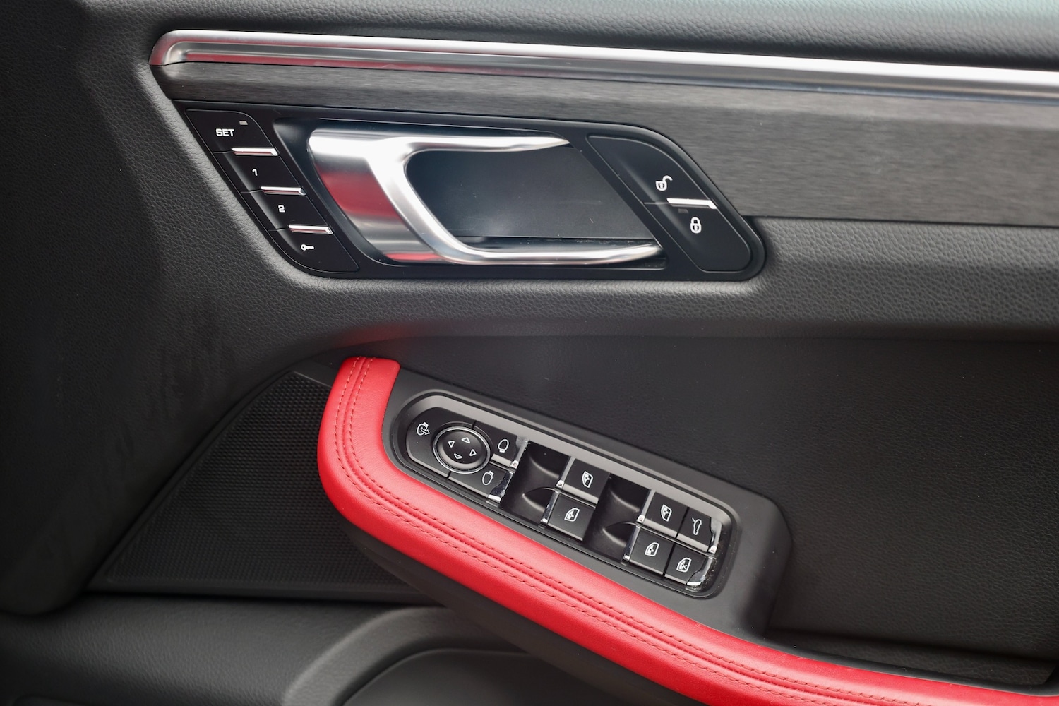 Used Porsche Macan 2018 for sale - 77491113: Photo 22