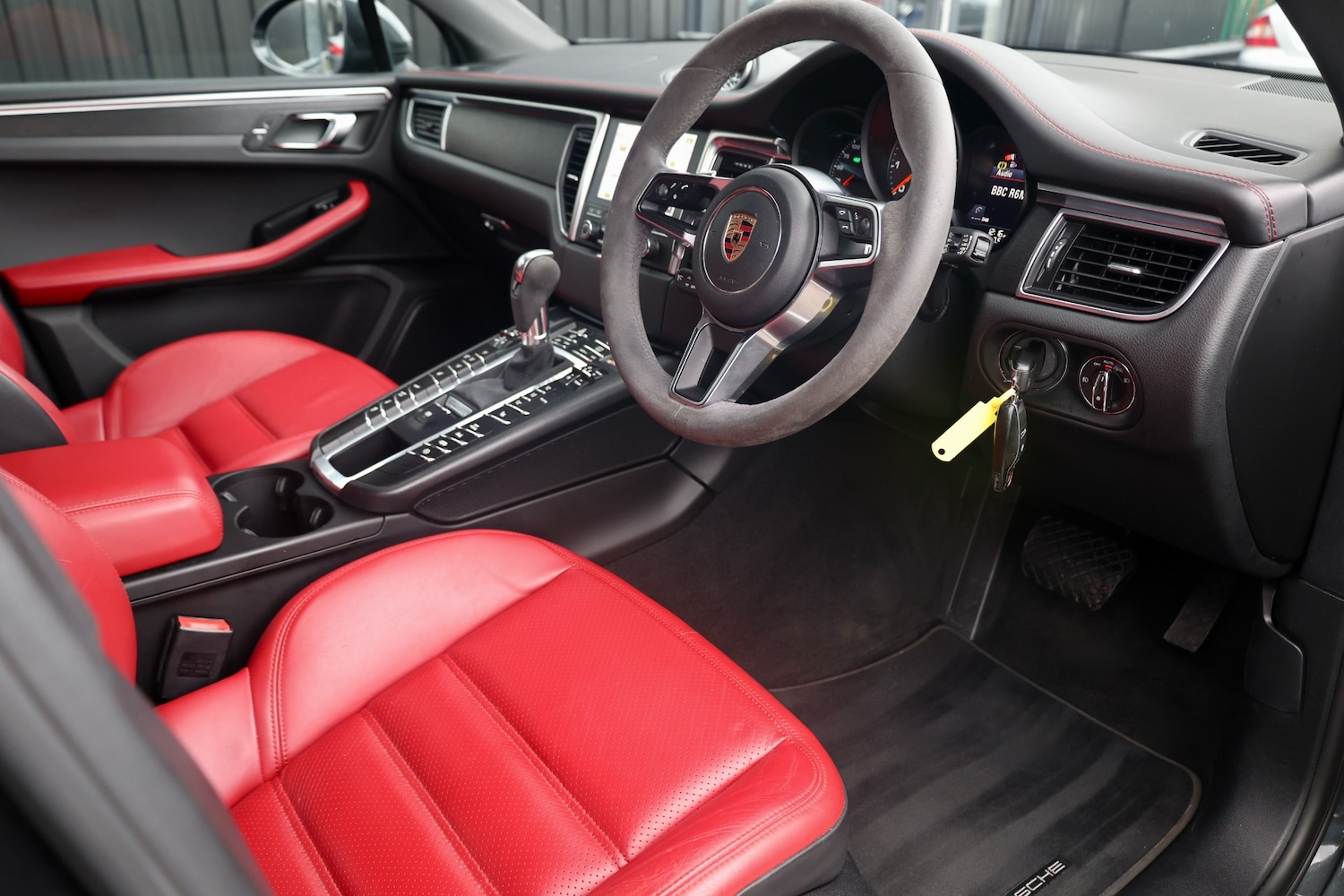 Used Porsche Macan 2018 for sale - 77491113: Photo 6