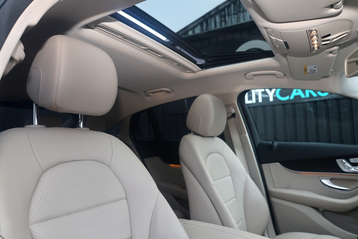 Used Mercedes-Benz GLC 2017 for sale - 77241841: Photo 11